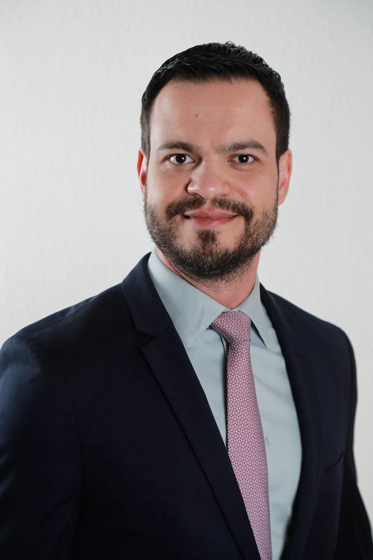 Giulliano Catelan Mosena, sócio do escritório